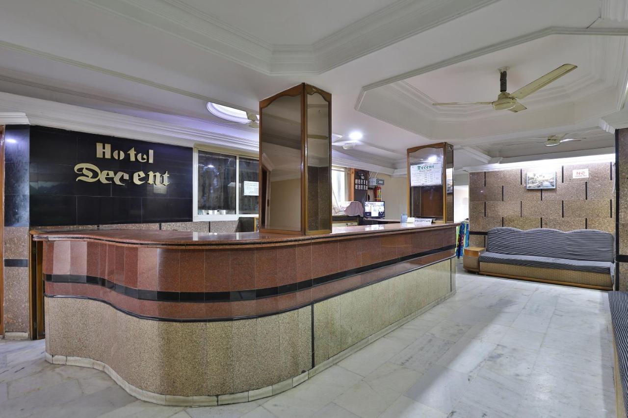 Spot On Hotel Decent Ānand Extérieur photo